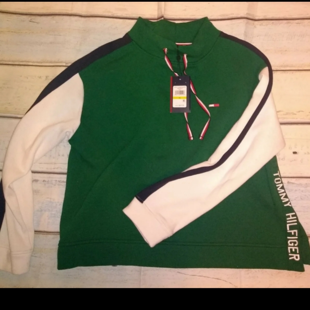 NWT Tommy Hilfiger size M